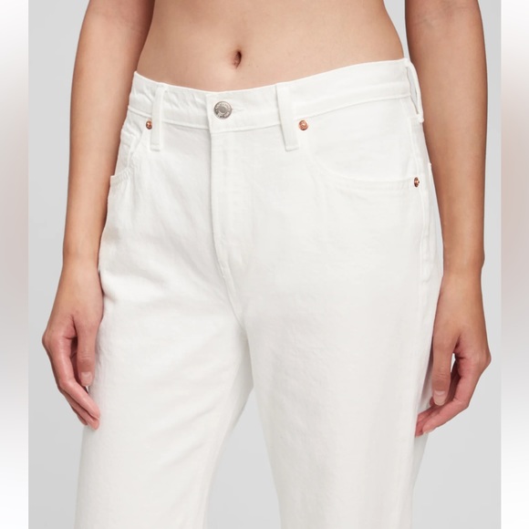 NWT Gap Split Hem Jeans - Picture 3 of 3